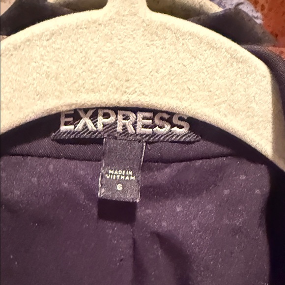 Express Black Blazer - Picture 4 of 6